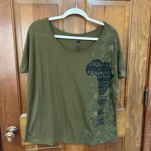 Disney Animal Kingdom Top - Size L